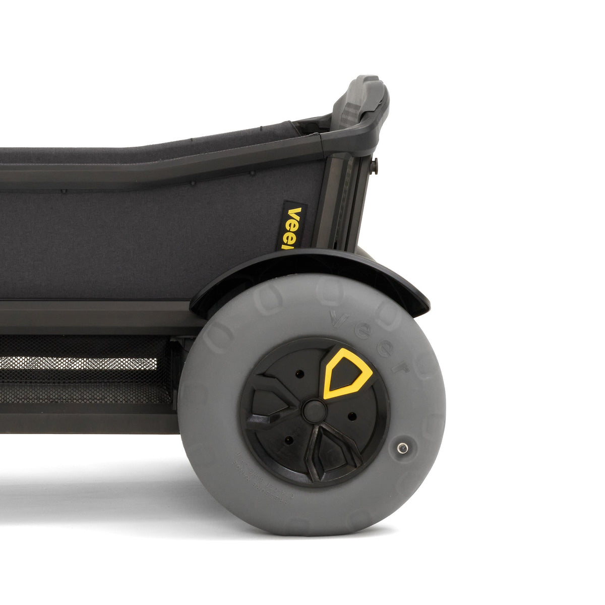 Beach Wheel Kit – close-up of rear wheel, fender, and side panel